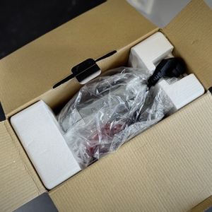 Der getestete Sandwichmaker von Breville wird ausgepackt.