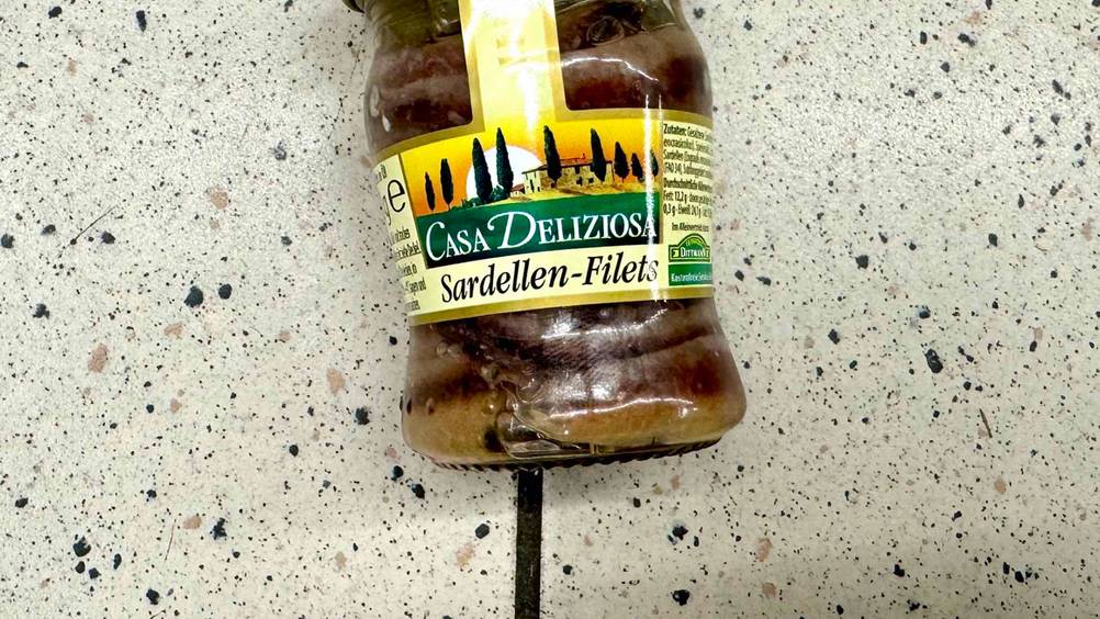 Sardellenfilet getestet: Nahaufnahme des Labels auf dem Glas.