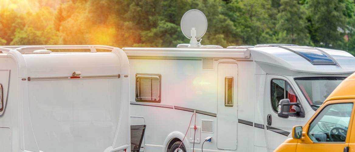 CampingFernseher Test & Vergleich » Top 15 im November 2022