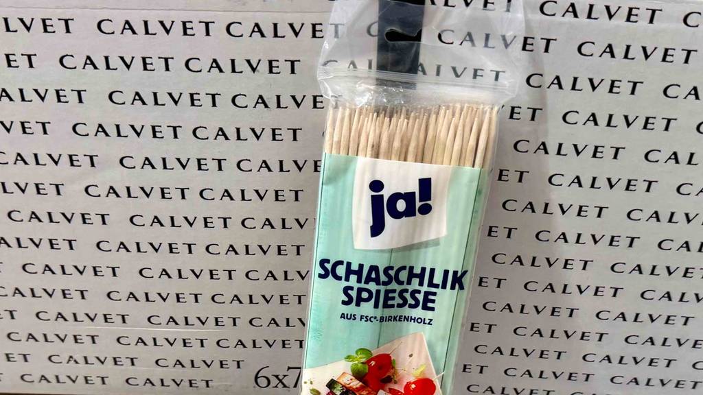 Schaschlikspiesse getestet: Nahaufnahme der Verpackung mit Logo und Artikelbezeichnung.