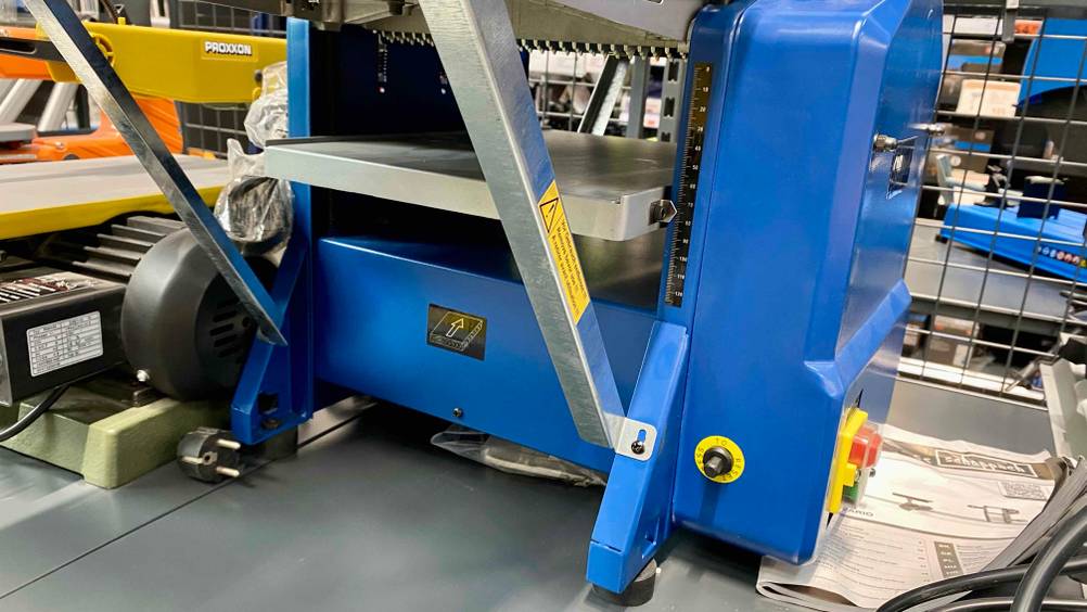 Dickenhobel getestet: Nahaufnahme der Höheneinstellung.