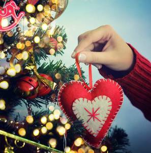 Weihnachtsbaum schmücken