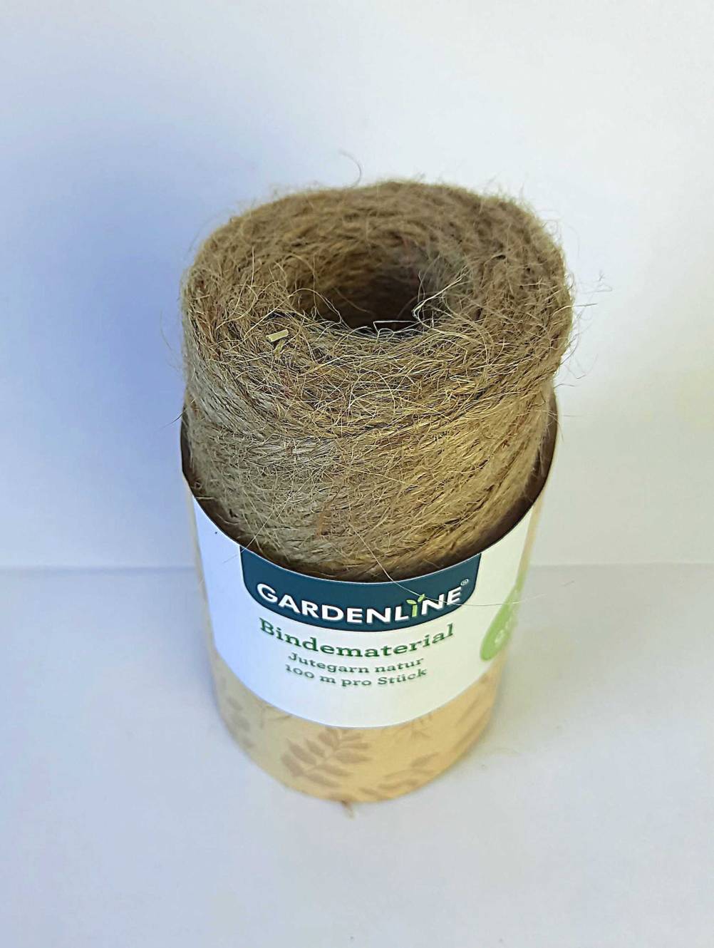 Die getestete Schnur mit Label von schräg oben.
