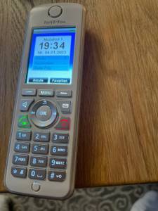 Hier zu sehen: ein digitales Fritz!Fon der Marke AVM mit beliebig festlegbarer Aufnahmezeit. 