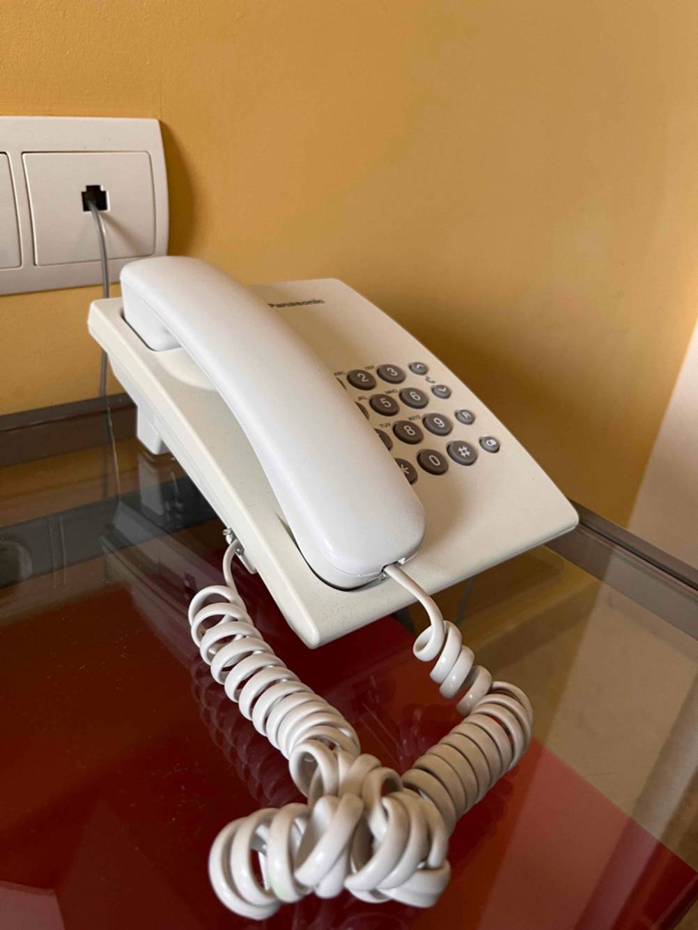 Schnurtelefon-Test: Gesamtansicht des Schnurtelefons.