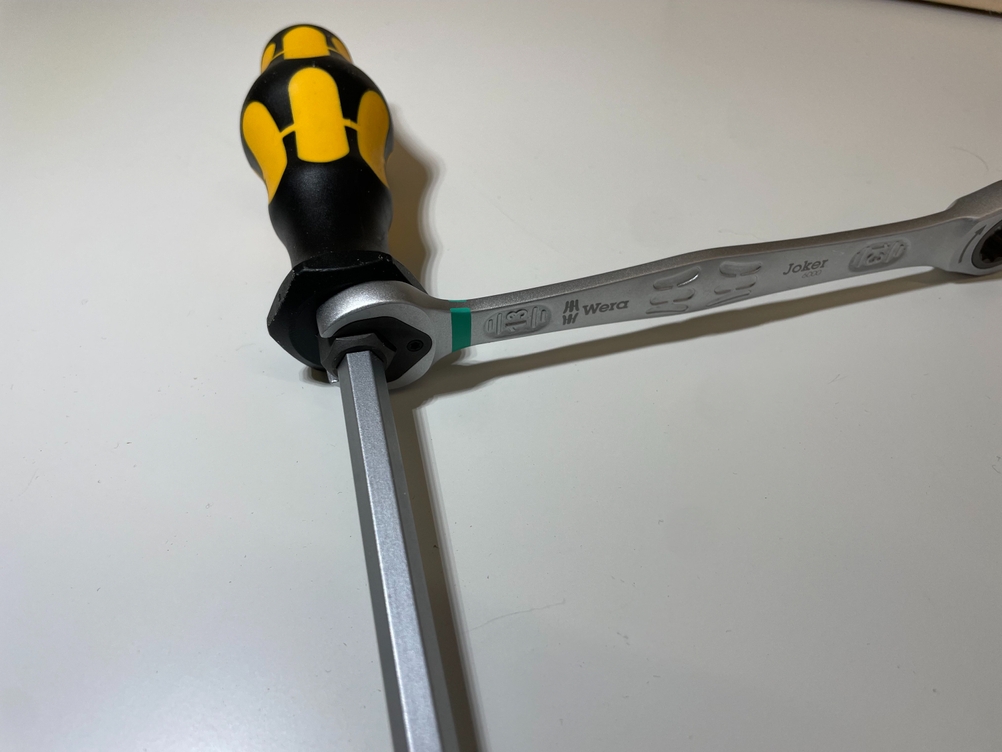 Schraubendreher-Set getestet: Nahaufnahme eins Schraubendrehers an einem Schraubenzieher.