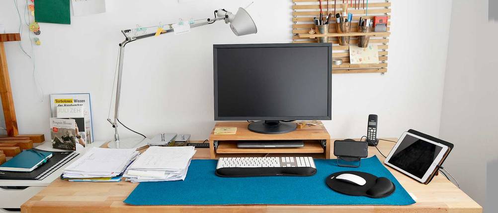schreibtisch-organisieren-stapel
