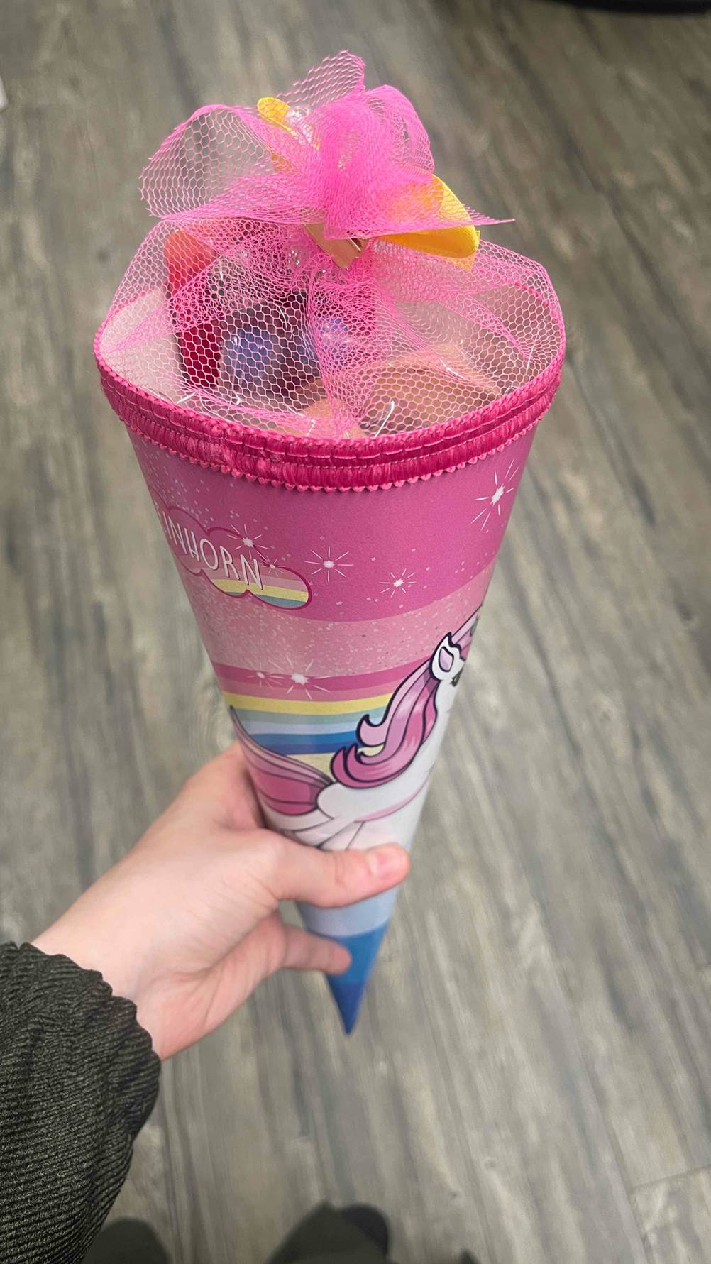 Schultüte getestet: Nahaufnahme des Tülls auf der Oberseite.