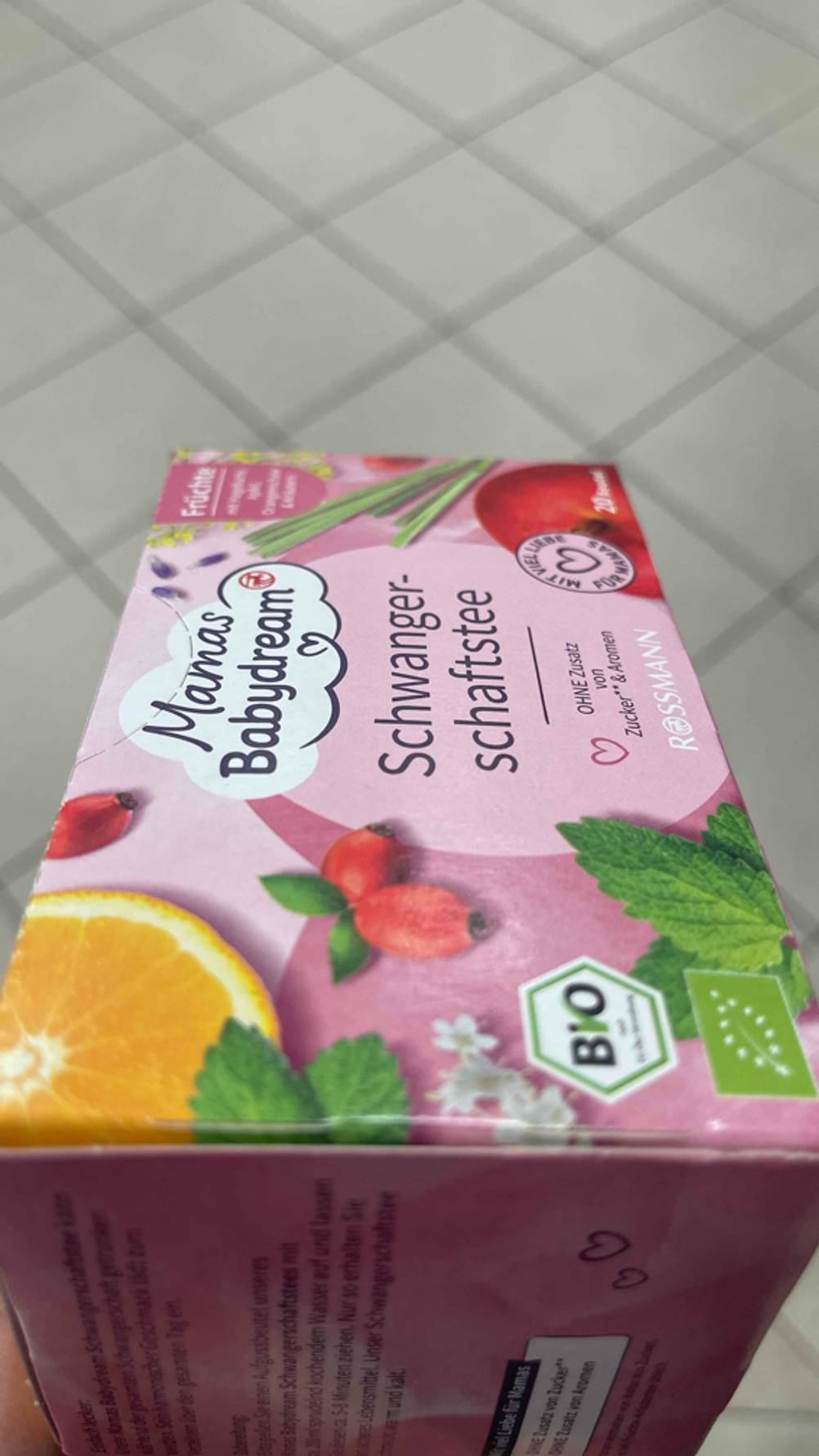 Schwangerschaftstee getestet: Nahaufnahme des Logos und der Artikelbezeichnung.