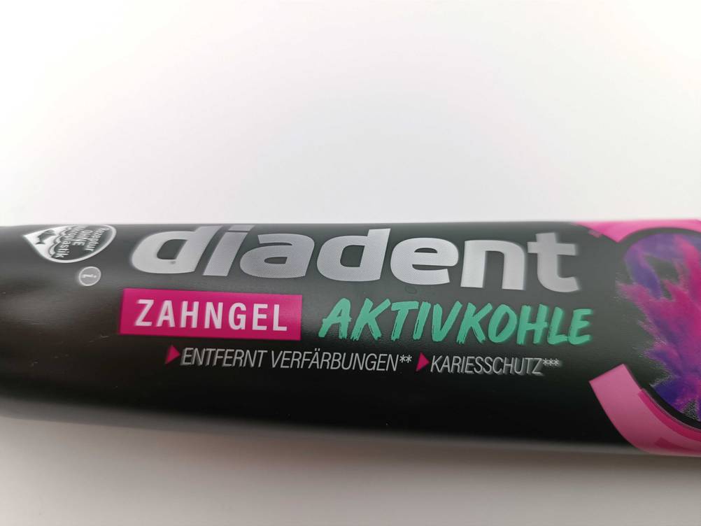 Diadent Zahngel mit Aktivkohle