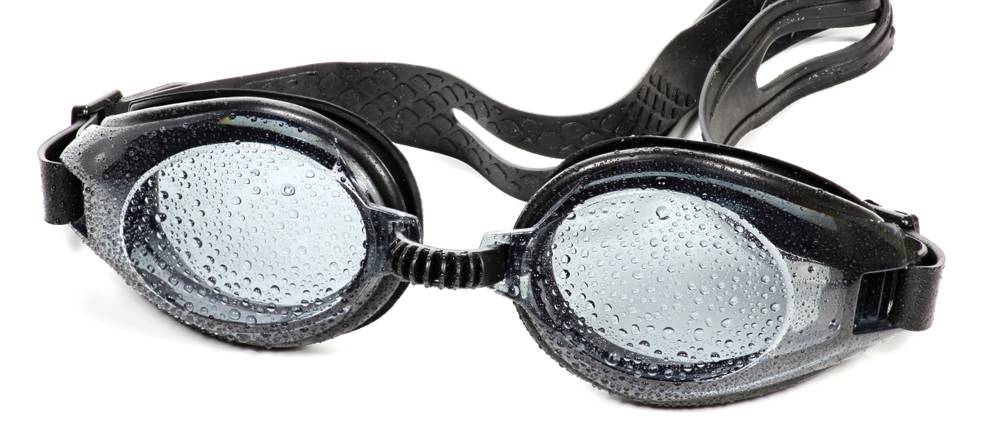 Schwimmbrille-mit-Sehstärke-Test