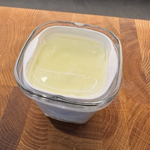 Ein geöffnetes Glas des SEB YG660100