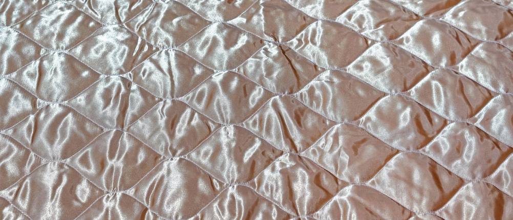 im Test: Kastendecke aus der Kategorie Seidendecke