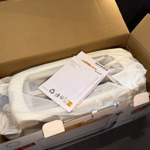 Der geöffnete Karton vom Severin AT 2234 von oben