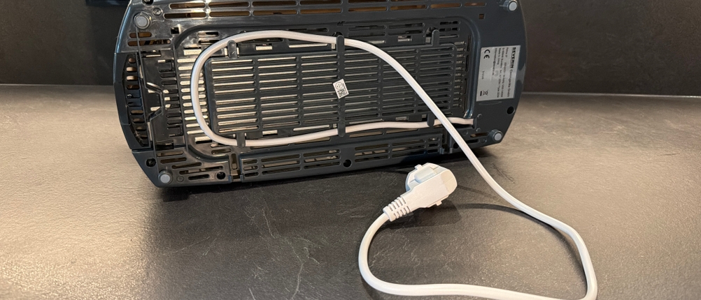 Die Unterseite vom Severin AT 2234