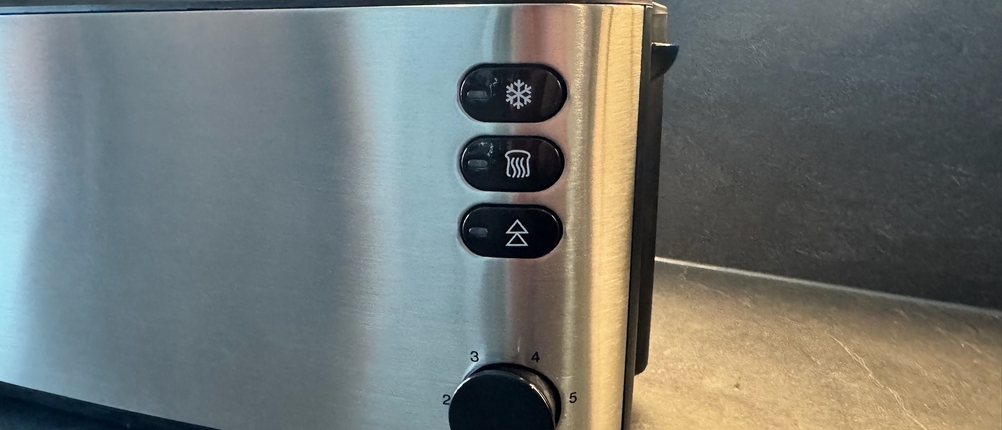 Die Bedienelemente des Severin AT 2509.