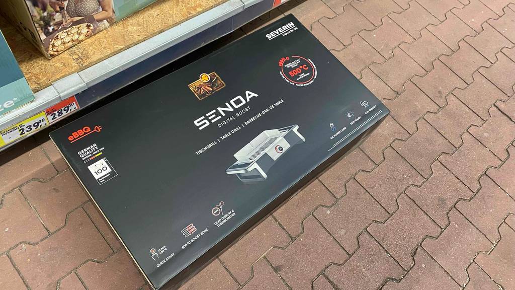 Severin-Elektrogrill getestet: Grill ist auf der Verpackung abgebildet.