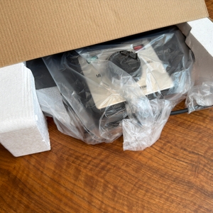 Das Severin WA 2106 wurde halb aus dem Karton gezogen