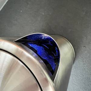 blaues Licht im Inneren des Severin-WK-3418