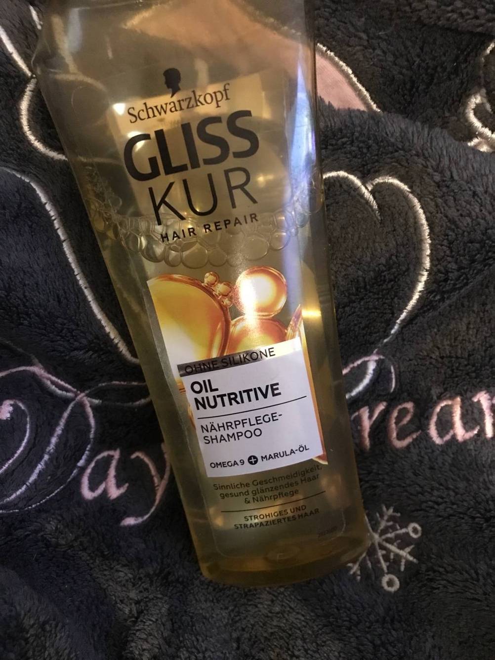 Eine Shampoo der Marke Schwarzkopf