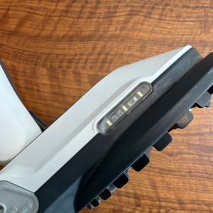 Einige kleine Markierungen auf dem Shark S8201EU