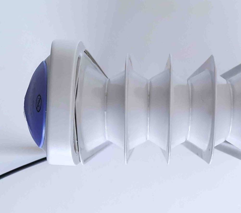 Ölradiator-Test: Ein Gerät von oben auf einer hellen Fläche.
