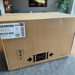 Siemens BF525LMS0 iQ500 im Karton