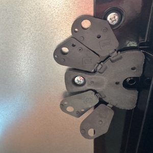 Schrank-Fixierung für die Siemens BF525LMS0 iQ500