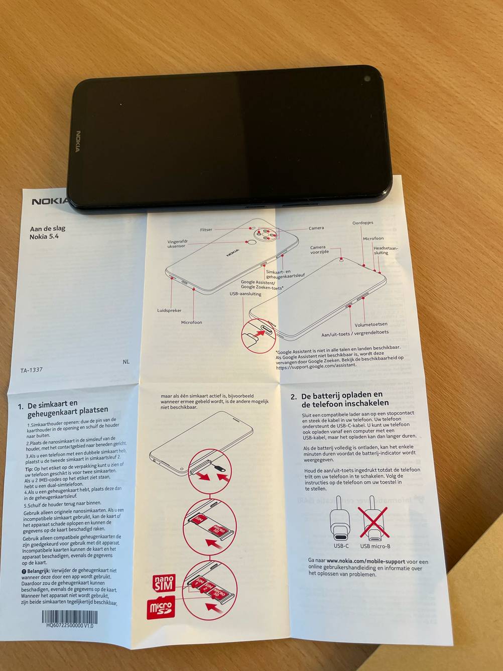 Das getestete Smartphone bis 300 Euro liegt über der Bedienungsanleitung.