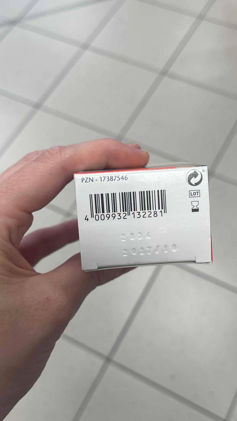 Der Boden der Packung der Sodbrennen-Tabletten im Test.
