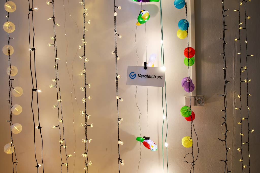 Solar-Lichterkette-Test: Alle getesteten Lichterketten auf einem Bild.