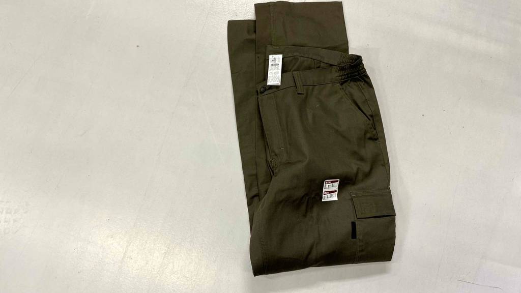 Jagdhose getestet: Nahansicht der zusammengelegten Hose.