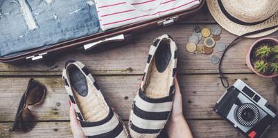 Schuhe auf Reisen: Welche Schuhe dürfen im Koffer nicht fehlen?