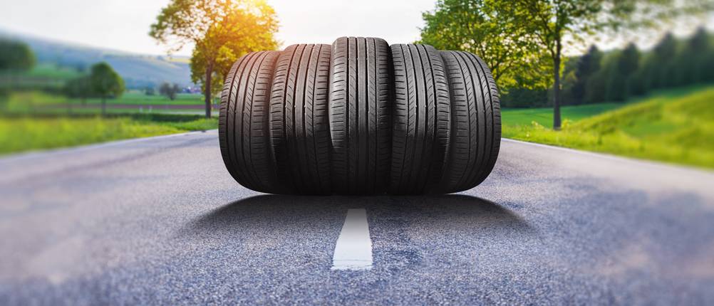 Sommerreifen 235/45 R20 Test