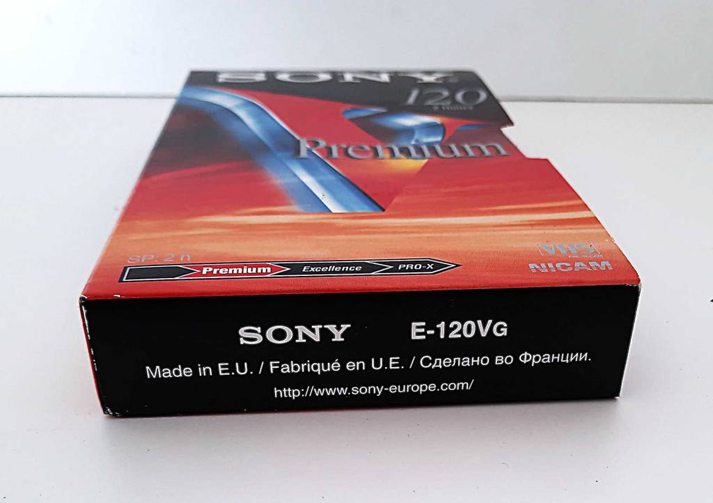 Videokassetten-Test: Auf der Verpackung ist der Hersteller angegeben.