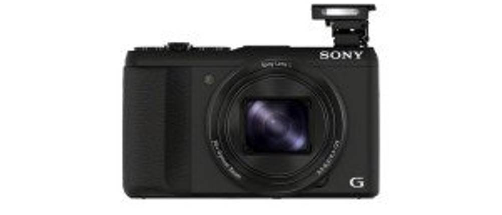 Digitalkamera-Test: Sony-Kamera mit ausgefahrenem Blitz