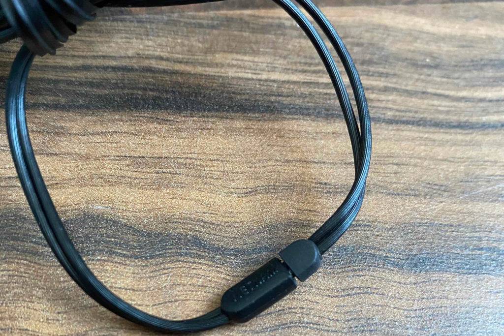 Das Kabel der getesteten Kopfhörer wurde zusammengewickelt.