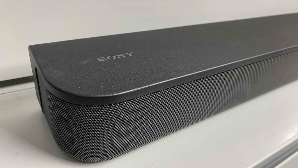 Detailansicht des Lautsprecher-Bereichs der Sony-Soundbar im Test.