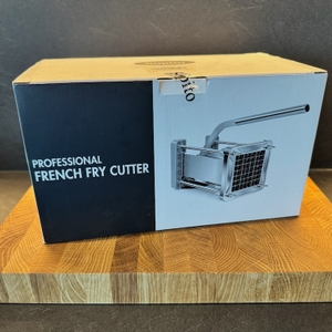 Sopito-Pommesschneider im Karton