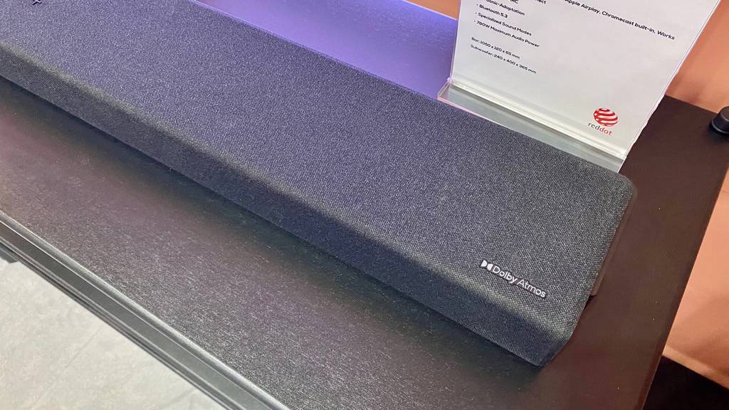 Soundbar im Test: Nahansicht einer Soundbar.