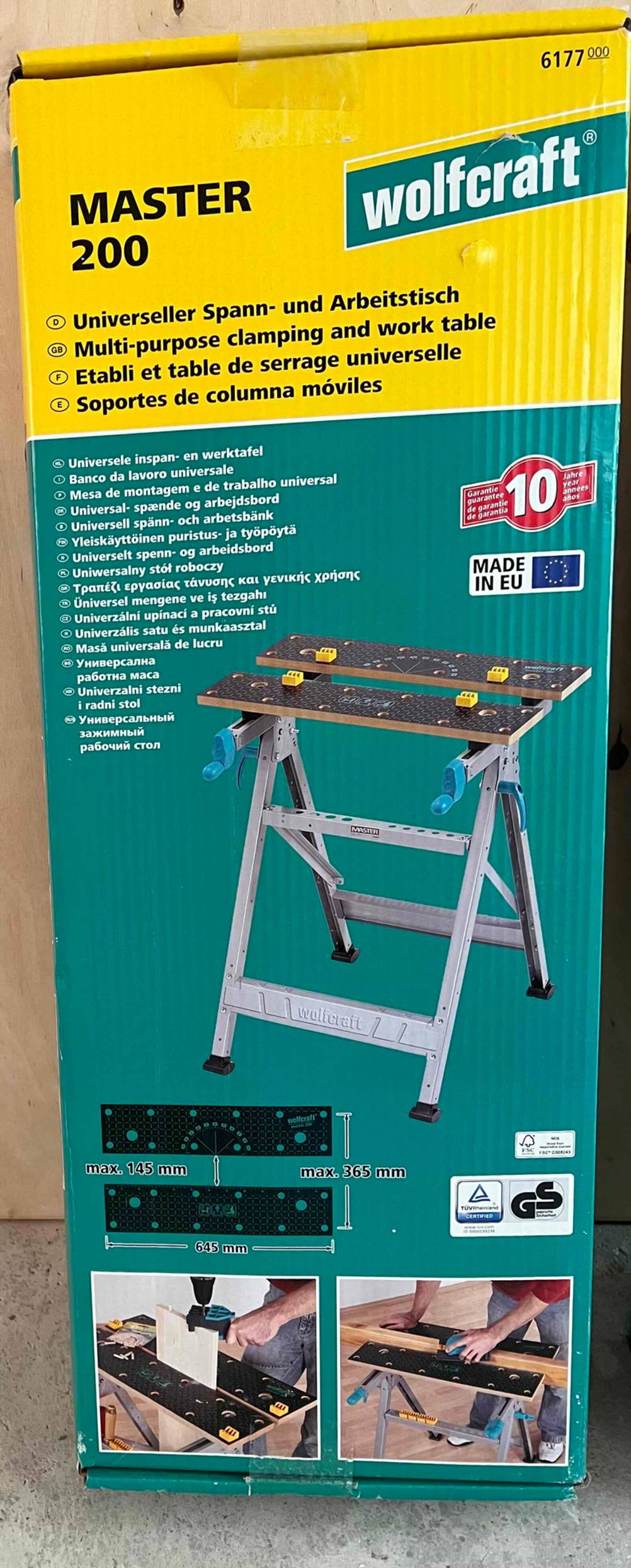 Die Originalverpackung eines getesteten Spanntisches von vorne.