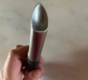 Sparschäler mit Ausstecher von oben