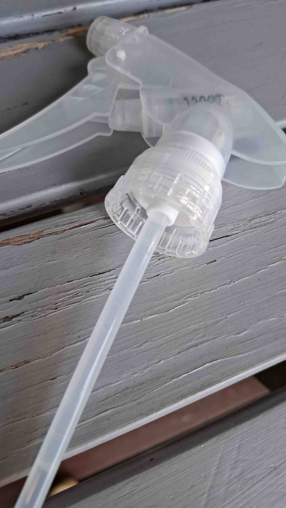 Sprühflasche im Test: Nahaufnahme des Sprühkopfes.