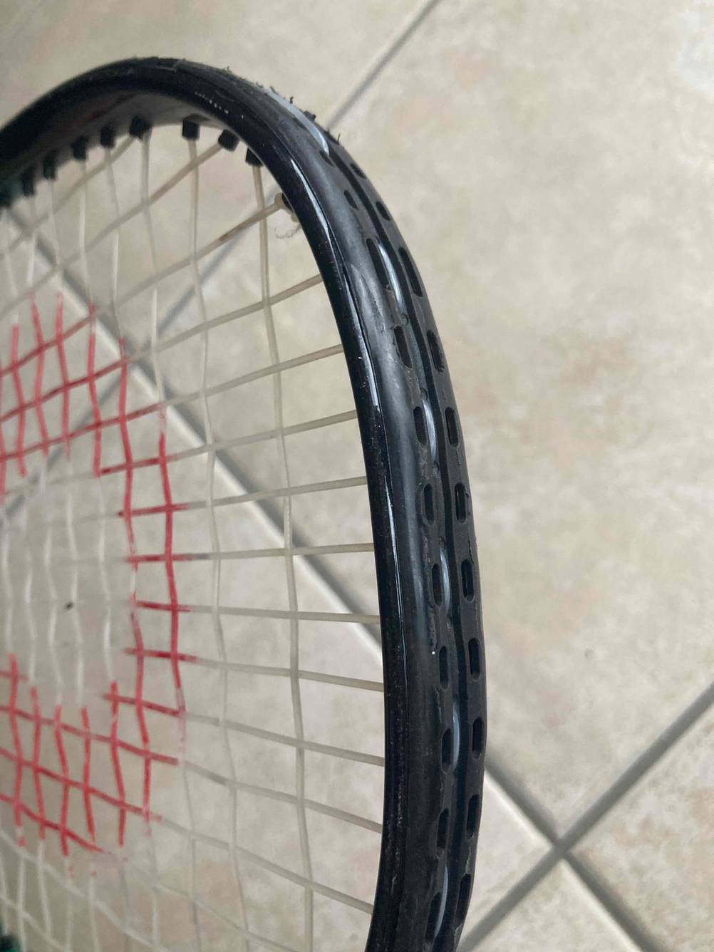Rahmen von einem getesteten Squashschläger.