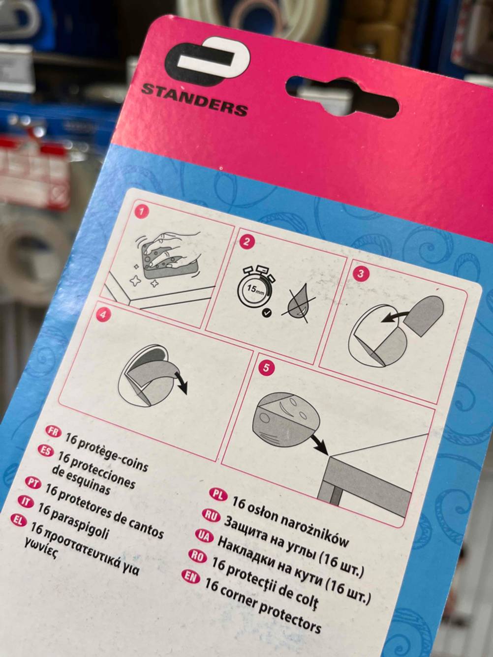 Kantenschutz für das Baby im Test: Detailansicht der Verpackungsrückseite mit Gebrauchsanleitung.