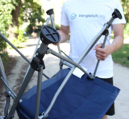 Bewegliche Standfüße Faltstuhl