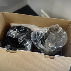 Der getestete Standmixer Moulinex PerfectMix Cook wird ausgepackt.