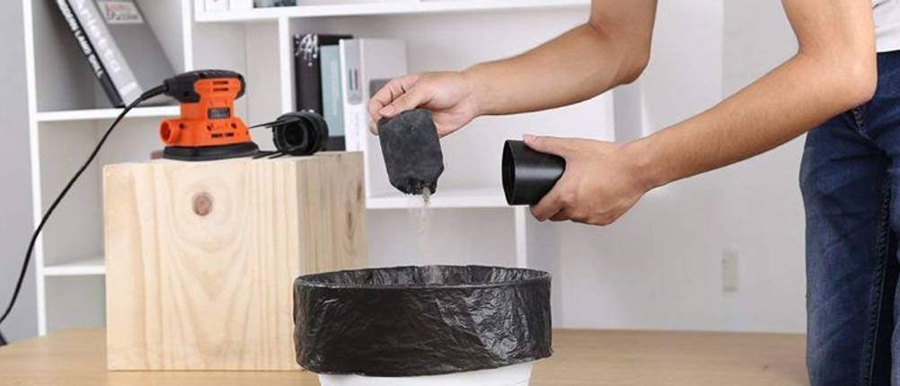 Black+Decker Multischleifer Staubbeutel ausleeren.