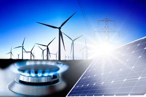 Anbieter von Strom getestet: Ein Solarpanel, ein Gasbrenner, Windräder und ein Strommast sind vor blauem Himmel zu sehen.
