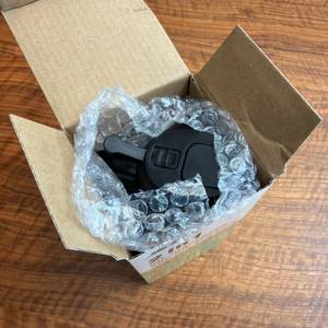 Der geöffnete Karton vom Sweet-View-2-in-1-Ölsprüher von oben